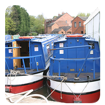 Our canalboats sleep from 2 to 12 people